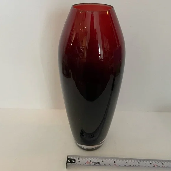 Cranberry red glass tall vase - Picture 1 of 4